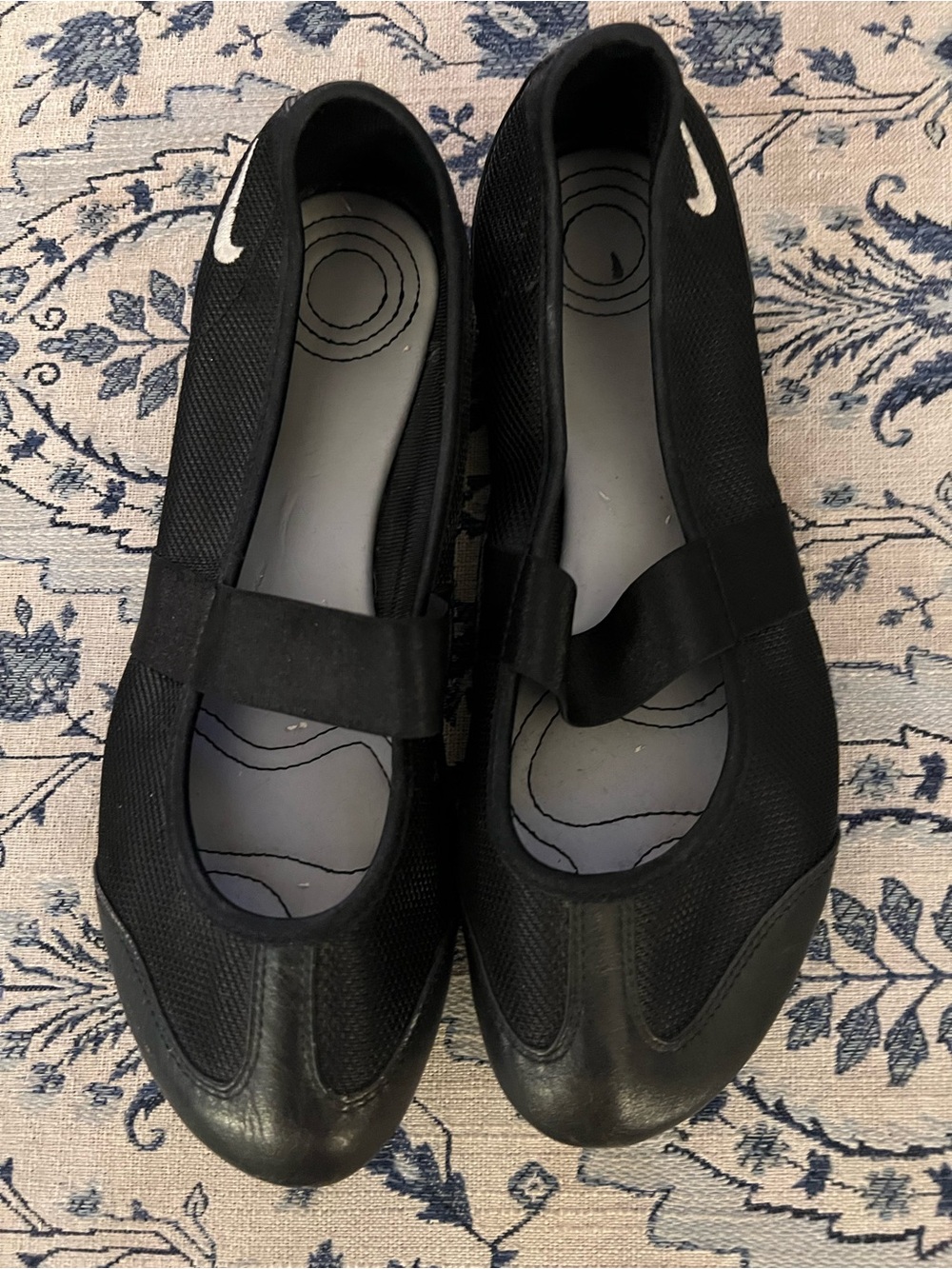 vintage Nike athletic Mary Jane black ballet flats size 7